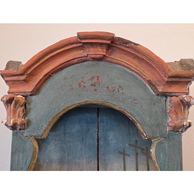 Wood 18th Century Italian Venetian Rococo Period Carved Polychrome Painted Wood Niche Shrine For Sale - Image 7 of 18