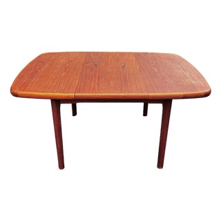 Mid Century Modern Danish Teak Extendable Dining Table With Butterfly Self-Storing Leaf For Sale