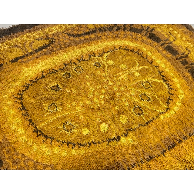 Vintage 1970’s Rya Rug – Mid Century Modern Mustard Yellow & Brown Shag Rug, C. 1970’s For Sale In New York - Image 6 of 13