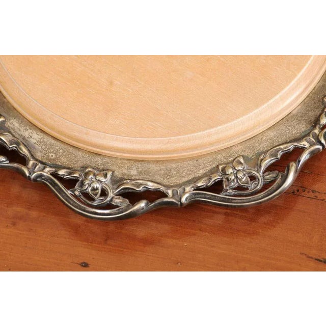 Late 19th Century Late 19th Century English R.F. Mosley & Co Round Silver Plated Tray With Pierced Scalloped Border For Sale - Image 5 of 13