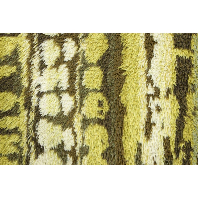 Mid-Century Modern Vintage Swedish Rya Runner With Moss Green and Ivory Abstract Pattern - Rug & Kilim For Sale - Image 3 of 8