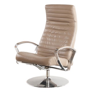 Model Wing 6900 High-Back Armchair in Leather with Circular Chrome-Plated Metal Foot from BoConcept, 2000s For Sale