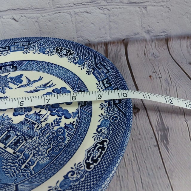 1990s Vintage Mid-Century Modern Churchill England Blue Willow 10” Dinner Plates- Set of 4 For Sale - Image 5 of 5