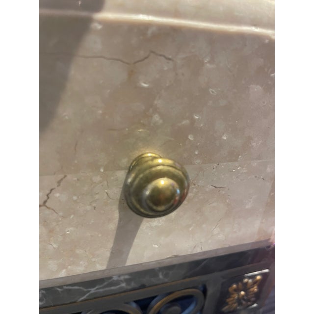 1980s Vintage 2 Color Tessellated Marble Treasure Chest with 4 Drawers on Metal Base For Sale In Phoenix - Image 6 of 8