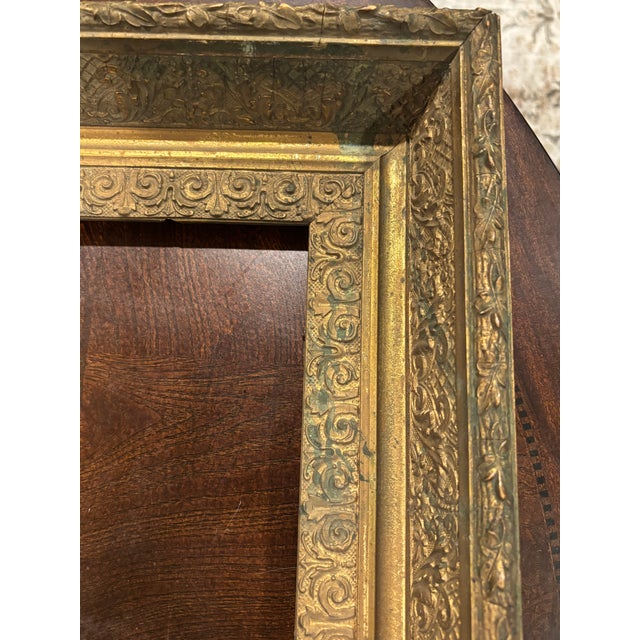 Antique Gilt Picture Frame, Original Finish, Ralph Lauren Style, Circa 1890–1915 | 14 × 17 Opening For Sale - Image 16 of 18