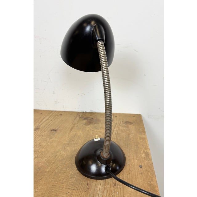 1960s Vintage Brown Bakelite Gooseneck Table Lamp, 1960s For Sale - Image 5 of 17