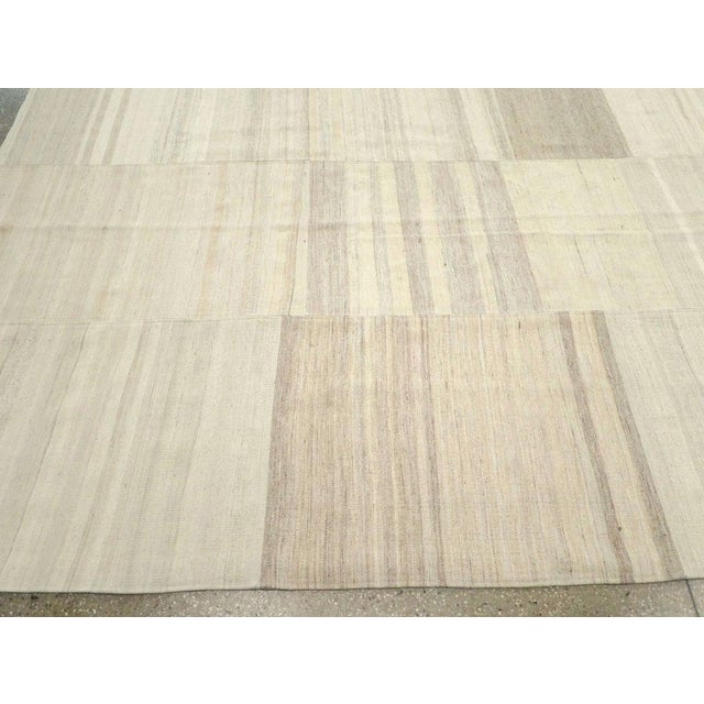 Mid 20th Century Galerie Shabab Collection Mid-20th Century Turkish Flatweave Kilim Carpet For Sale - Image 5 of 8