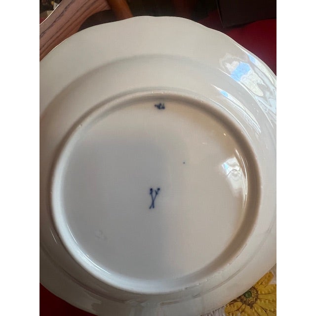 Meissen Porcelain 18th Century Meissen Blue Onion Rich 48 pcs For Sale - Image 4 of 7