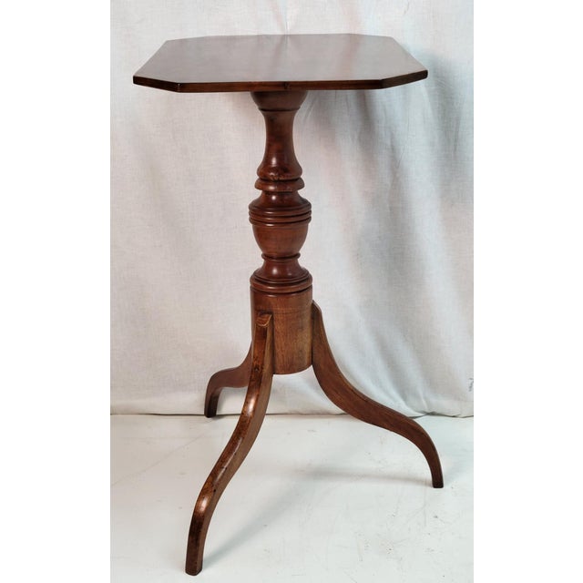 Traditional 19th American Federal Style Cherry Candle Stand Table - Antique Pedestal Accent For Sale - Image 3 of 9