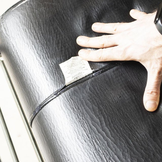 Set of Leather and Chromed Steel Structure Model Genni Lounge Chair & Ottoman by Gabriele Mucchi for Zanotta, 1970s For Sale - Image 12 of 14