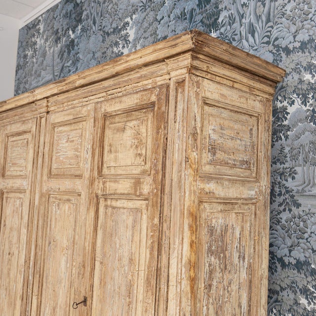 18th C. Italian Housekeeper's Cupboard in Original Paint For Sale - Image 12 of 17