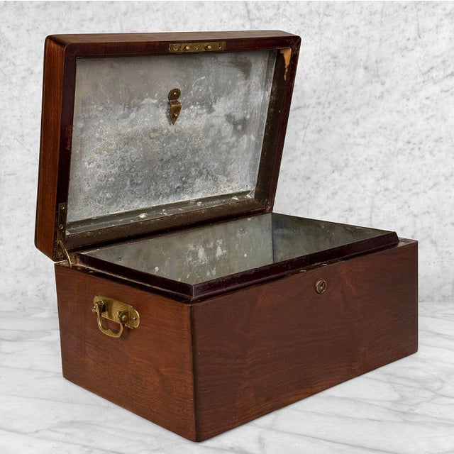 Early 20th Century Antique English Benson & Hedges Mahogany Metal Lined Cigar Tobacco Humidor Box For Sale - Image 5 of 15