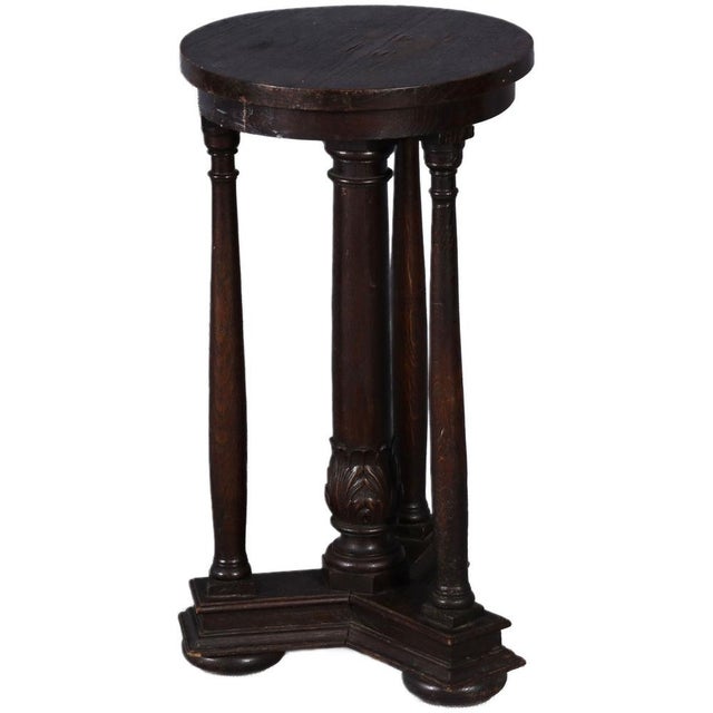 Antique Flower Column in Oak, 1900, in Good conditions. Designed 1890 to 1919