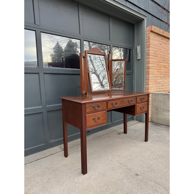 American Pre-War 1930s Colonial Revival Hardwood Vanity W/ Tri-Fold Mirror — Working Lock & Keys For Sale - Image 3 of 4