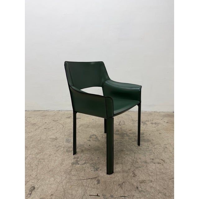 Mario Bellini Mid-Century Brazilian Modern De Couro Leather Dining Armchairs - Set of Four For Sale - Image 4 of 17