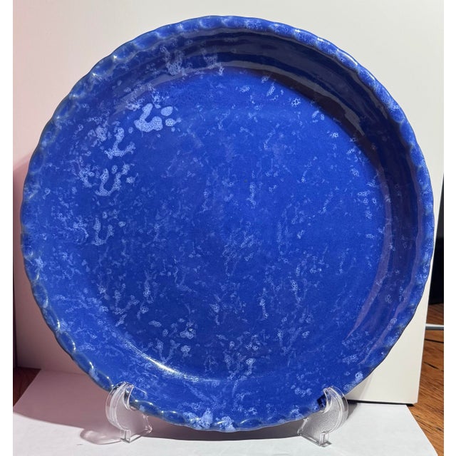 Blue Vintage Bybee Pottery Cobalt Blue and White Sponge Ruffled Pie Plate - 9.5" (Unused) For Sale - Image 8 of 8