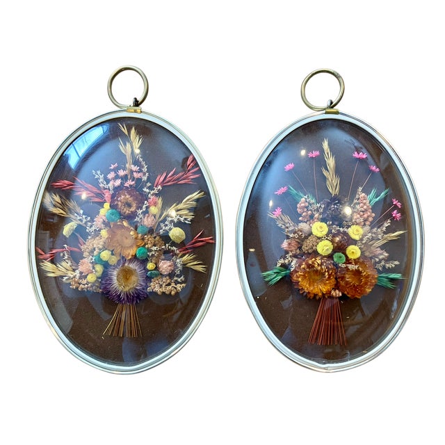 Pair of Vintage Oval Cideart Belgium Dried Floral Arrangements in a Convex Glass Dome Frames For Sale - Image 4 of 18