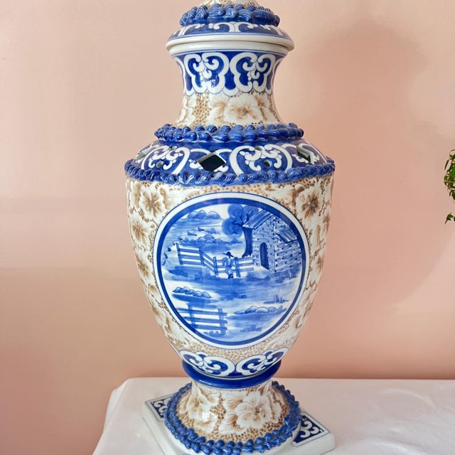 1980s Beautiful huge Maitland Smith blue and white scenic urn with lid and brass acorn finial // sepia flowers // hand-painted // Made in Thailand For Sale - Image 9 of 10
