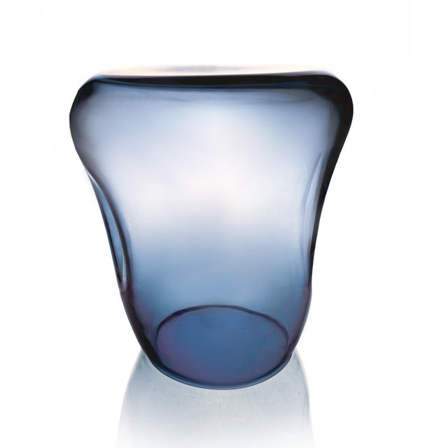 Isola is a stool or coffee table in Murano glass, handmade according to the Venetian artisan tradition. Each piece is...