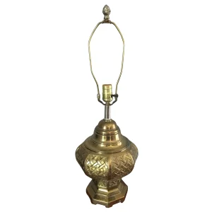 Mid-Century Asian Basketweave Brass Table Lamp
