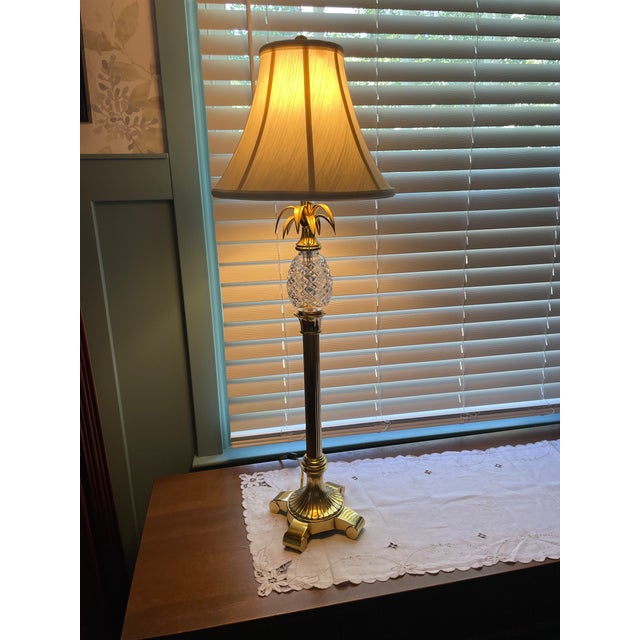 Elevate your space with this stunning, authentic vintage Waterford Crystal buffet table lamp from the iconic Pineapple...