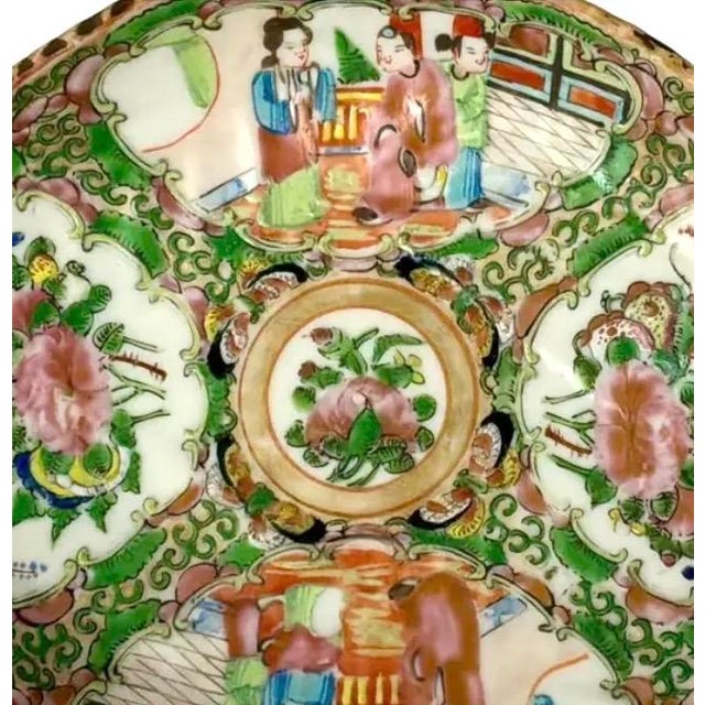 Chinese Famille Rose Porcelain Oval Trinket Bowl With Handles For Sale - Image 4 of 7