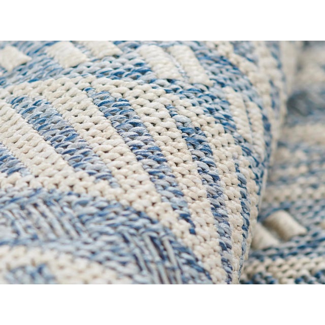 Momeni Contemporary Indoor/Outdoor Hampton Meadow Rug in Blue, 8' x 10' For Sale - Image 4 of 9