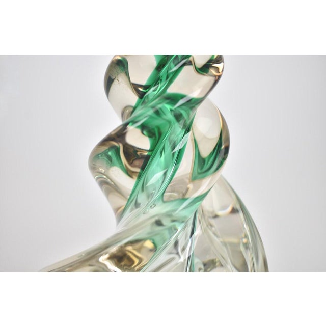 Vintage French Crystal Table Light | Mid Century Emerald Green Accent Light Bedside | Lead Twisted Glass | Val St Lambert Seguso Murano 1950 For Sale - Image 6 of 10
