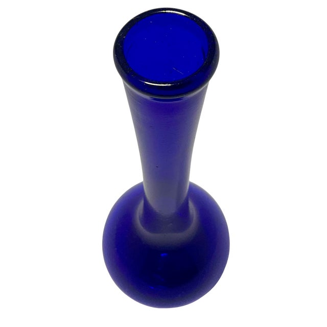 Mid-Century Modern Cobalt Blue Hand-Blown Glass Bud Vase For Sale - Image 3 of 7