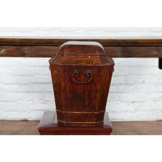 Chinese Qing Dynasty Red Lacquer & Hand-Painted Décor Wedding Chest For Sale In New York - Image 6 of 13