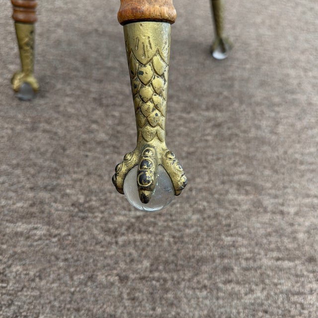 Brown Late 19th Century American Victorian Oak Parlor Table With Spool Legs and Glass Ball & Claw Feet For Sale - Image 8 of 11