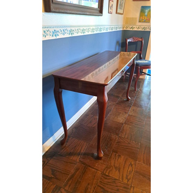 Mid 20th Century Vintage Queen Anne Cherry Veneer Console Table, 48", Cabriole Legs, Mahogany Finish For Sale - Image 5 of 10