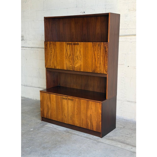 Vintage Danish Mid Century Modern Rosewood Display Cabinet Bookcase Hutch Bar Cabinet For Sale - Image 9 of 9