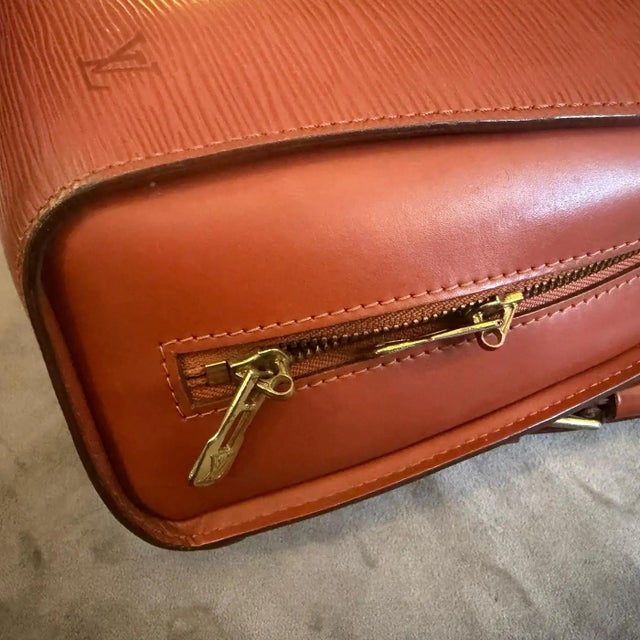 Brown 1990s Louis Vuitton Brown Epi Leather Mabillon Small Backpack 2 For Sale - Image 8 of 14