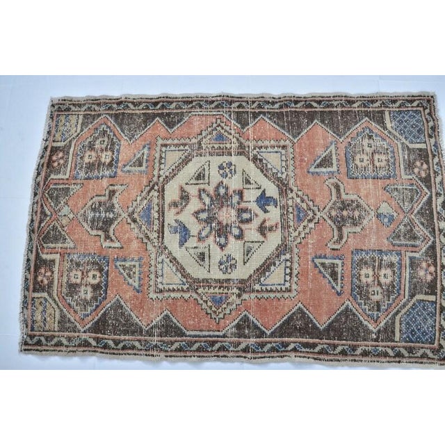 1950s Oushak Floor Wool Area Rug For Sale - Image 5 of 10