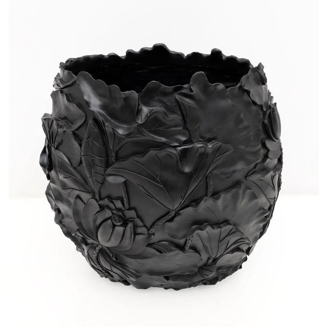 Black Modern Black Matt Resin Cache-Pot, 2000s For Sale - Image 8 of 8