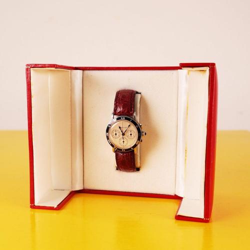 Women's Automatic Mechanical Wristwatch from Hamilton For Sale - Image 8 of 8