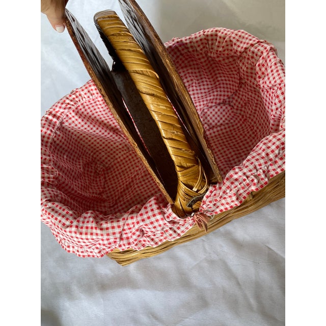 Wood 1950’s Americana Picnic Basket For Sale - Image 7 of 8