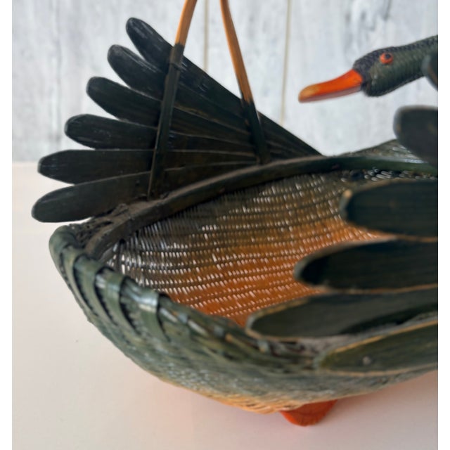 Vintage Chinese Green Folk Art Swan Hand-Woven Wicker Basket With Bamboo Handle For Sale - Image 10 of 13
