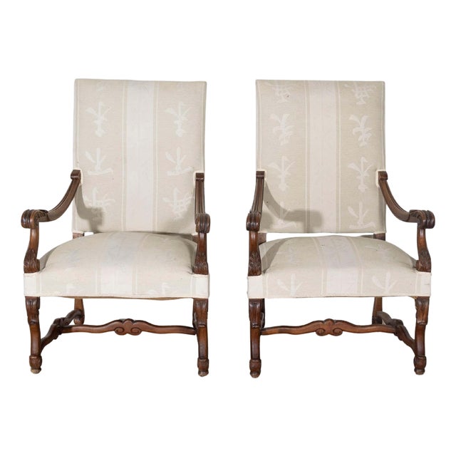 Mid 20th Century Pair of Large Louis XIII Style Carved Oak Armchairs For Sale