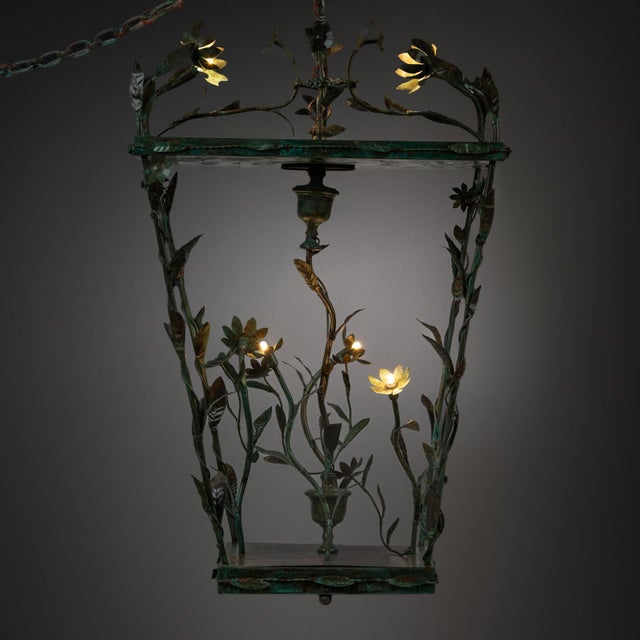 Italian Lantern, 19th Century, in Good conditions. Designed 1890 to 1919 Up to 250V (Europe/UK Standard).The wiring of...
