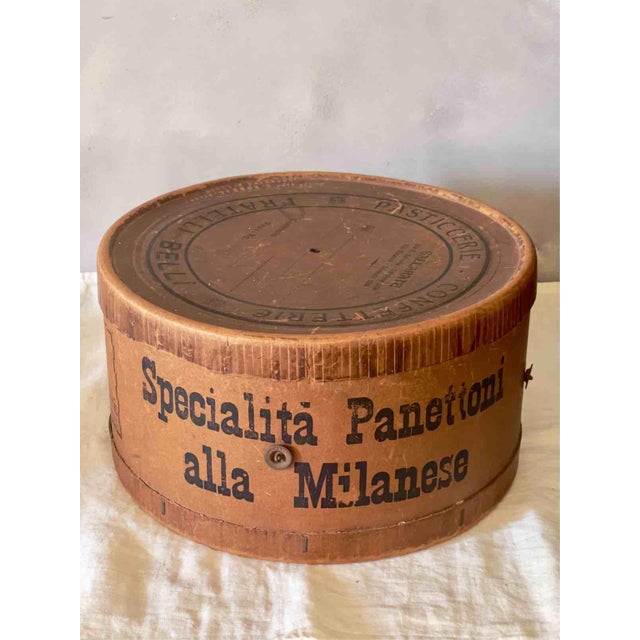 Large Panettone Box with Christmas Decoration, Gallarate, Italy, 1930s For Sale - Image 4 of 16