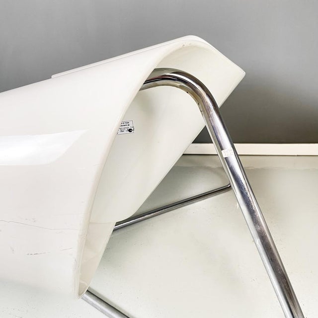 Metal Italian White Armchair Nastro Cl9 attributed to F. Stagi C. Leonardi for Bernini, 1960s For Sale - Image 7 of 12