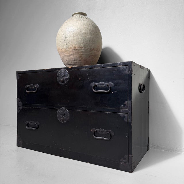 Antique Japanese Kimono Tansu Chest, 1910 For Sale - Image 6 of 18