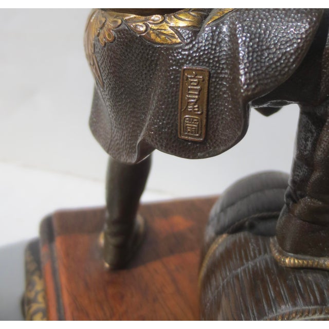 Bronze Miyao Fisuke Meiji Japanese Gilt and Bronze Figures- A Pair of 2 For Sale - Image 8 of 15
