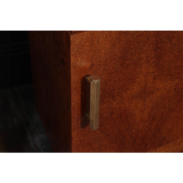 Wood French Art Deco Bedside Tables in Amboyna and Marble, 1930s, Set of 2 For Sale - Image 7 of 15