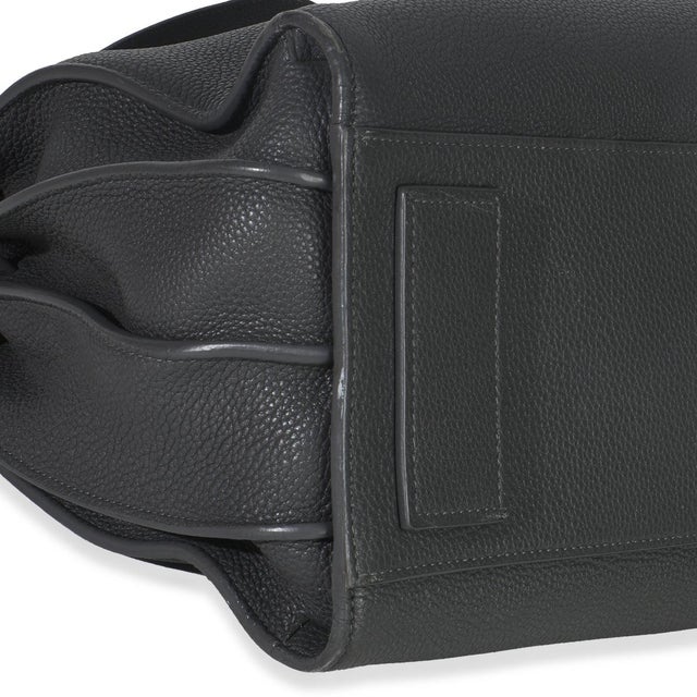 Grey Grained Calfskin Small Souple Sac De Jour For Sale In New York - Image 6 of 8