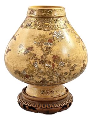Meiji Kyoto Satsuma Vase with Stand from Kinkōzan Workshop