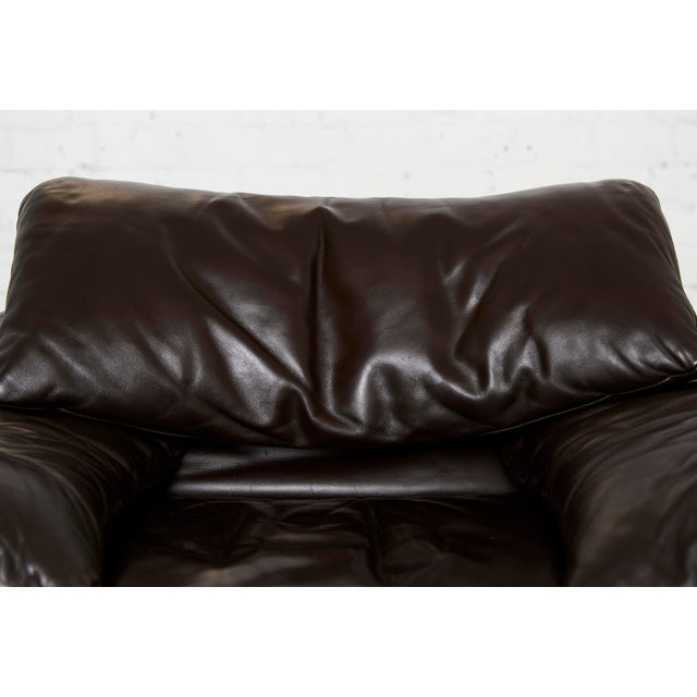 Set of Leather Maralunga Lounge Chair and Ottoman by Vico Magistretti for Cassina, 1980s For Sale - Image 17 of 18