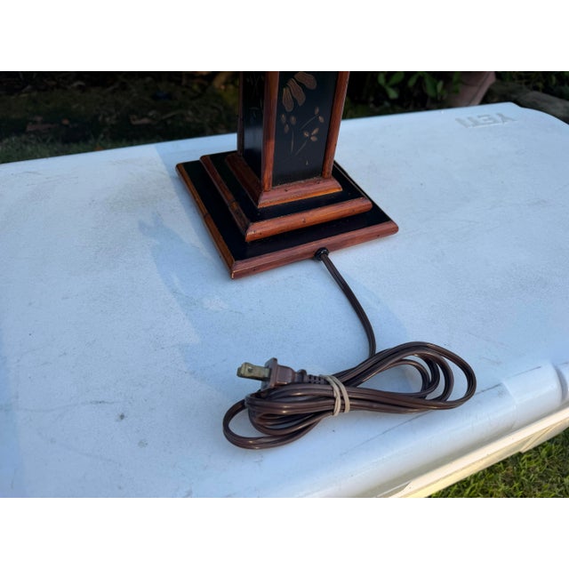 Late 20th Century Vintage Palecek Hand-Painted Rattan and Wood Table Lamp For Sale - Image 5 of 10